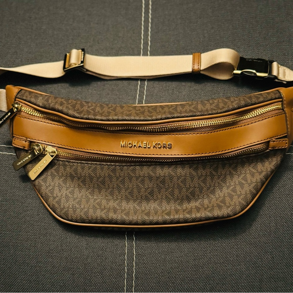 MK waist bag